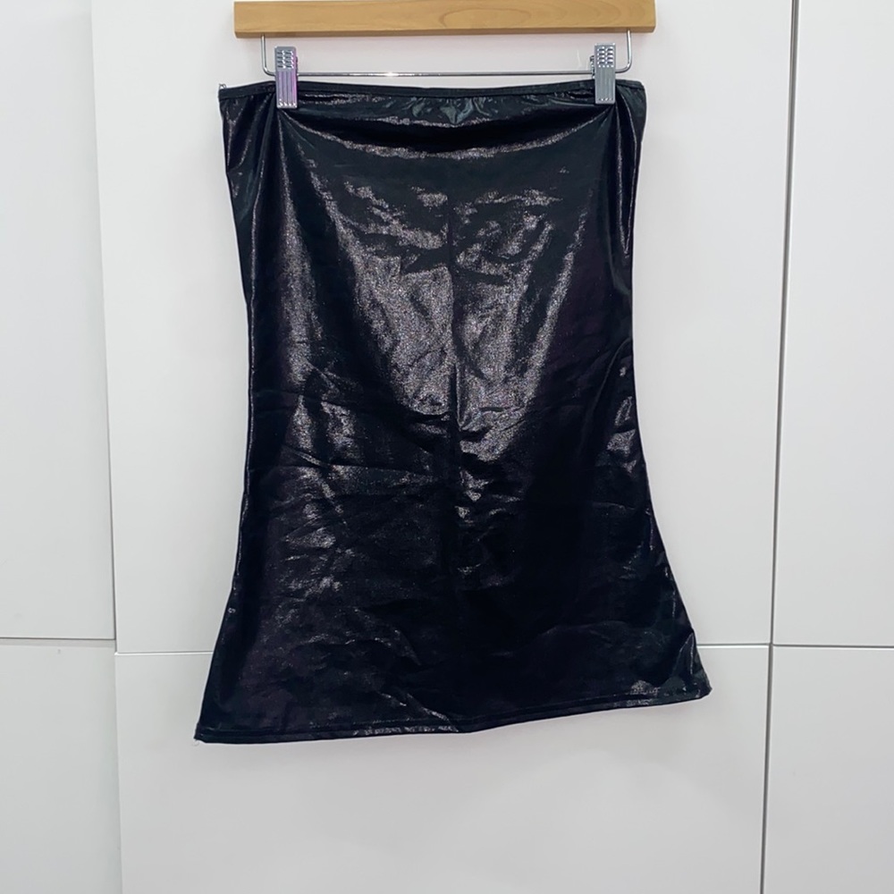 Sleeveless Metallic Wetlook Dress